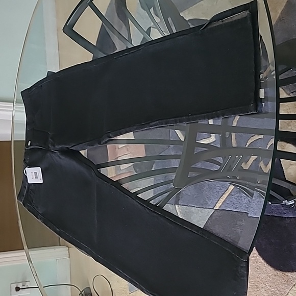 Brand New Straight Leg Jeans ❤️ - Picture 4 of 10